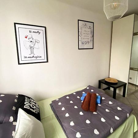 Art Room №3 Grzybowska 39 Warszawa Eksteriør billede